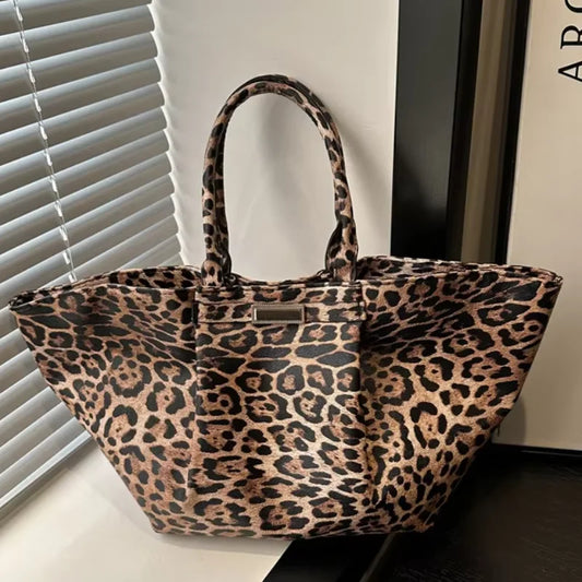 Bolso de mano con alas de leopardo para mujer, bolsa grande de hombro con axila de lujo, tendencia de gran capacidad, ocio, desplazamientos, 2025